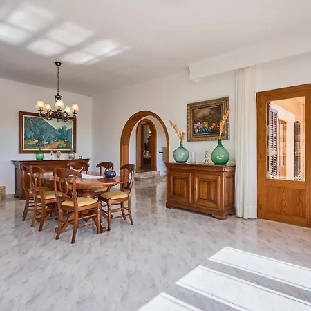 Puig De Sa Figuera Holiday home *